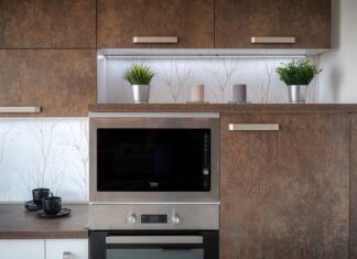 Czy można postawić lodówkę obok kuchenki gazowej? Czy można postawić lodówkę obok kuchenki gazowej?