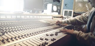 Czy tłumik wycisza strzał?