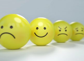 Czy można grać w piłkę nożną w okularach? Czy można grać w piłkę nożną w okularach?