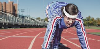 Jak się nosi opaskę na włosach?