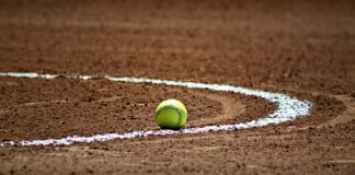 Ile waży kij do baseballa?